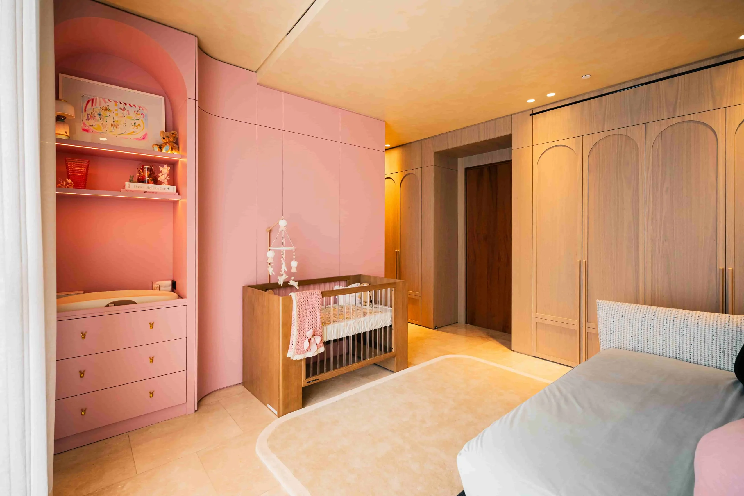 Custom floor-to-ceiling closet with wood doors in Panama